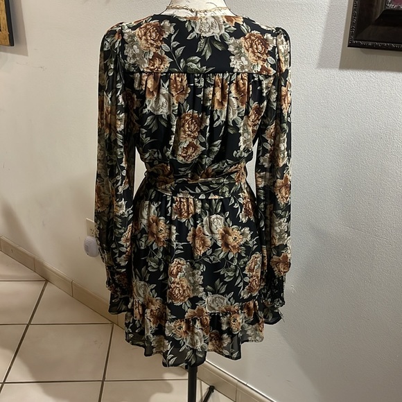 WINDSOR | Ruffled Romance Black and Gold Floral Skater Dress Size Small - Picture 5 of 11